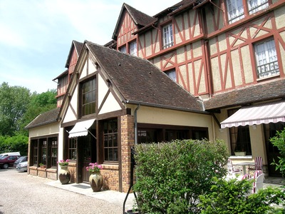 Reservation d'hotel à Cloyes-sur-le-Loir